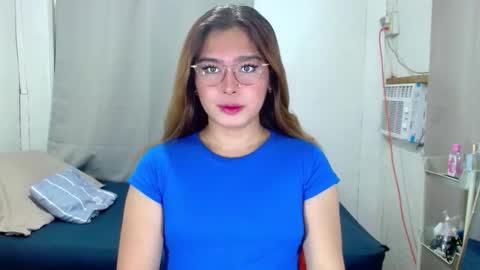 Snapshot of tgirlselena chatting on November 14, 2:27 pm tgirlselena online show from November 14, 2:27 pm