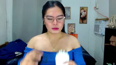 Snapshot of tgirlselena chatting on December 3, 2:15 pm tgirlselena online show from December 3, 2:15 pm