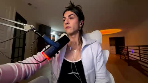 babygirlmami online show from April 7, 3:07 am