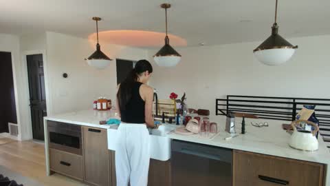 babygirlmami online show from April 22, 7:26 pm