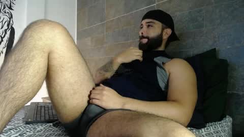 th1ago828986 online show from April 11, 2:49 am