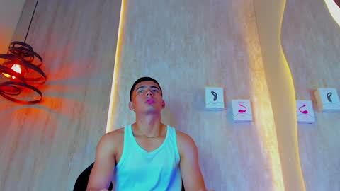 thaddeus king online show from February 4, 7:00 pm