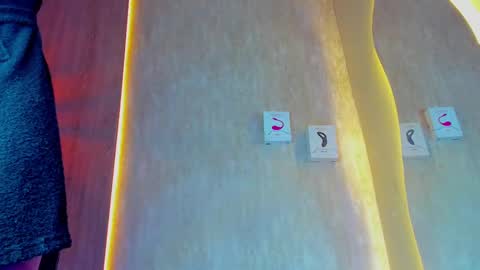 thaddeus king online show from February 11, 11:54 pm