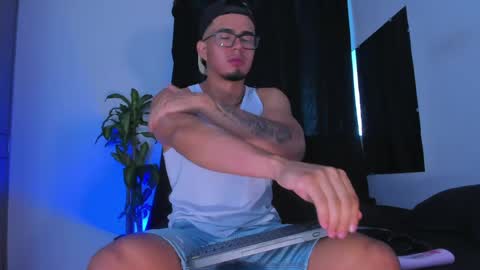thadeo_king online show from May 31, 10:11 pm