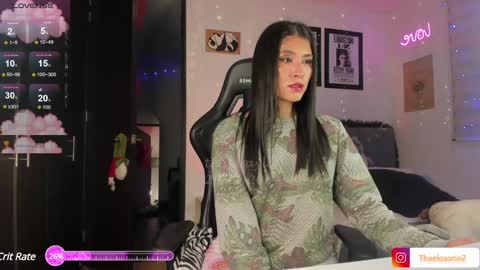 Snapshot of thaeltaylor chatting on December 4, 2:09 am  Thael online show from December 4, 2:09 am