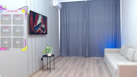 thaibooo online show from April 24, 4:04 am