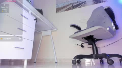 Thais online show from April 11, 1:15 pm