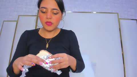 thalia888_ online show from November 15, 7:10 pm