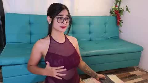 thalia  online show from December 27, 12:39 am