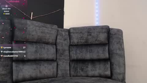 Snapshot of thalia_anderson chatting on March 12, 6:44 pm Thalia Anderson online show from March 12, 6:44 pm