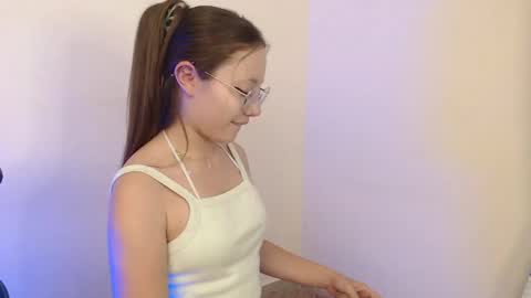 Snapshot of thalia_anderson chatting on September 14, 2:54 am Thalia Anderson online show from September 14, 2:54 am