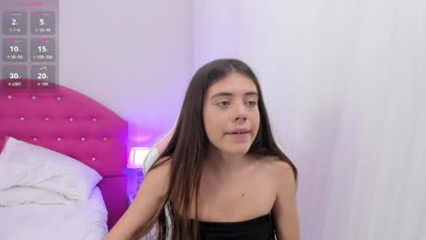 Thalia  online show from April 20, 8:10 pm