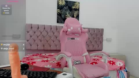 thalia online show from February 18, 8:49 pm