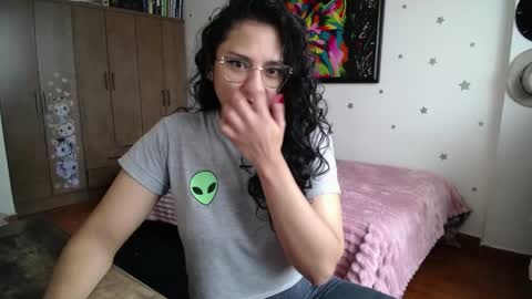    online show from April 29, 4:44 pm