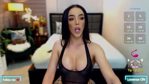 Snapshot of thaliasexgoddess chatting on December 10, 10:16 pm T H A L I A online show from December 10, 10:16 pm