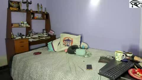 Snapshot of thaliasweetlust chatting on May 22, 9:53 pm Thalia online show from May 22, 9:53 pm