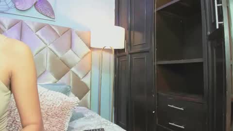 Thalya online show from February 28, 12:06 pm