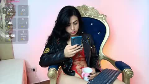 Thamara online show from October 18, 1:45 pm