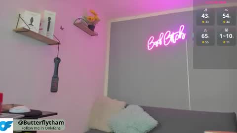 thamara_cooper_ online show from July 6, 11:18 pm