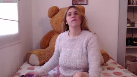   online show from March 18, 5:27 pm