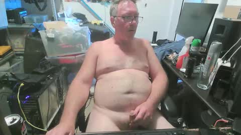 Snapshot of thang5545 chatting on January 7, 2:03 am thang5545 online show from January 7, 2:03 am