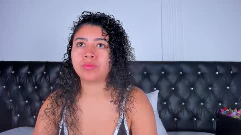 thara webstter online show from September 25, 12:09 pm