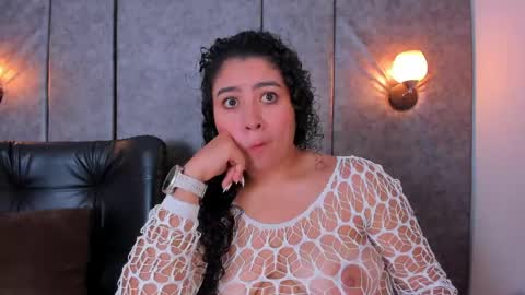 thara webstter online show from April 17, 11:46 am