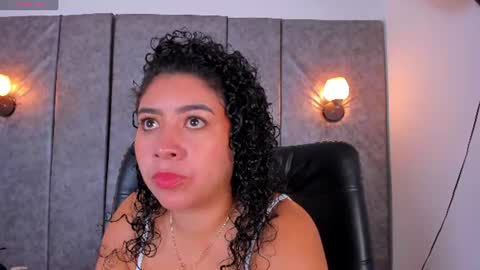 thara webstter online show from June 24, 11:42 am