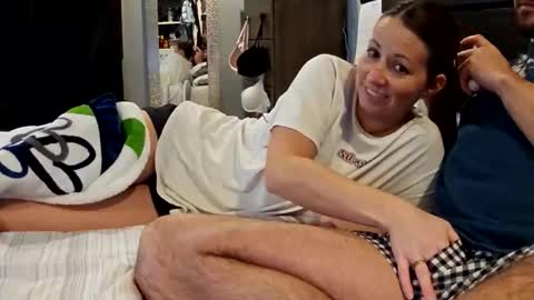 Snapshot of thatbrunettemilf chatting on December 23, 3:26 am Thatbrunettemilf online show from December 23, 3:26 am