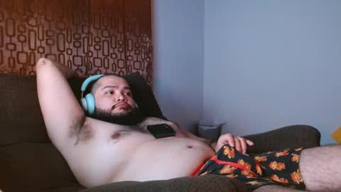 Snapshot of thatgamingman chatting on April 8, 5:51 am GamingMan online show from April 8, 5:51 am