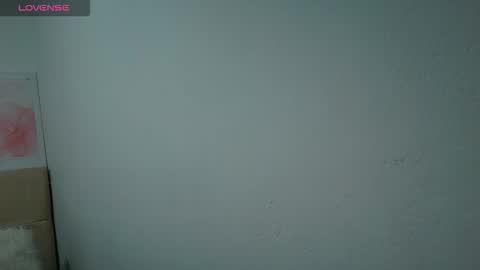   online show from February 5, 2:33 pm