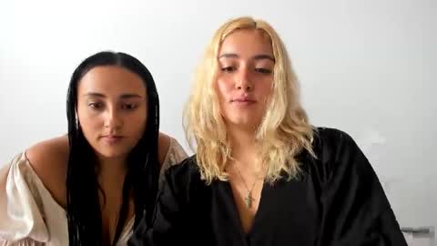   online show from May 4, 3:30 pm