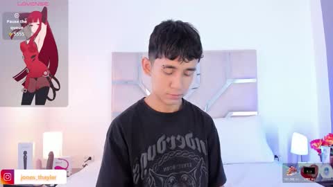 Thayler  online show from November 28, 12:08 pm