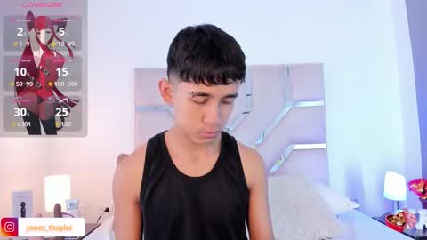 Thayler  online show from December 4, 11:19 am