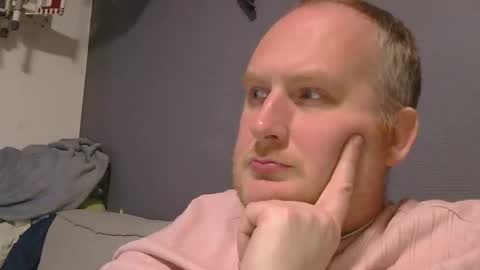 the007146368 online show from February 19, 9:33 pm