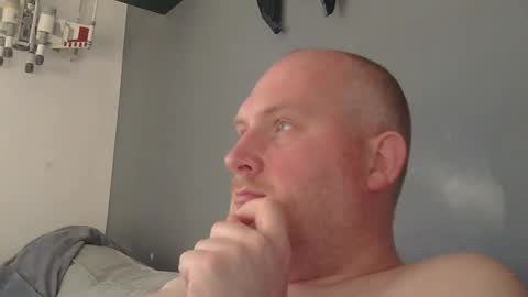 Snapshot of the007146368 chatting on April 23, 5:15 pm the007146368 online show from April 23, 5:15 pm