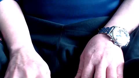 Snapshot of the1pocketrocket chatting on January 11, 12:07 pm the1pocketrocket online show from January 11, 12:07 pm