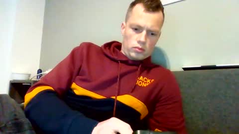 Dennis online show from December 15, 10:41 am