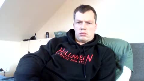 Dennis online show from February 25, 9:08 am