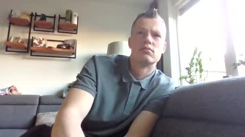 Dennis online show from April 17, 7:00 am