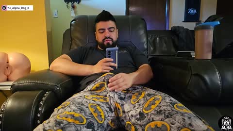 Snapshot of the_alpha_dog_xxx chatting on December 2, 4:09 pm the_alpha_dog_xxx online show from December 2, 4:09 pm