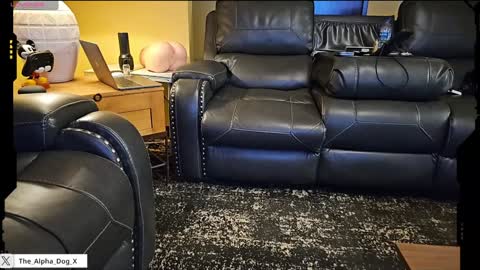 Snapshot of the_alpha_dog_xxx chatting on January 10, 3:58 pm the_alpha_dog_xxx online show from January 10, 3:58 pm