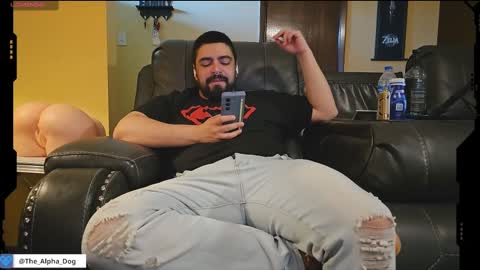 Snapshot of the_alpha_dog_xxx chatting on February 14, 7:44 pm the_alpha_dog_xxx online show from February 14, 7:44 pm