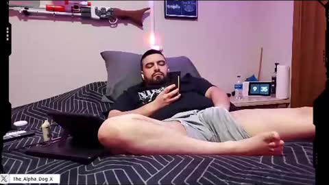 the_alpha_dog_xxx online show from July 27, 2:35 pm
