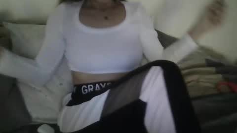 the crazy travellers online show from November 15, 7:49 am