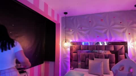 i am Cat  online show from January 3, 12:43 am