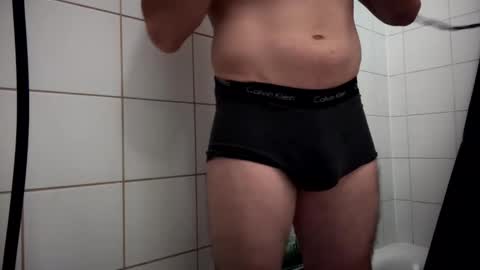 Snapshot of the_delicious_19 chatting on October 16, 4:30 pm the_delicious_19 online show from October 16, 4:30 pm