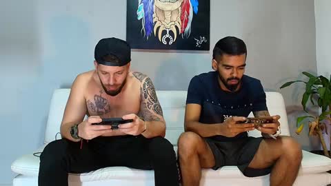 SCOTT  THEO  KAMERON  GENDERSON online show from December 7, 4:31 am