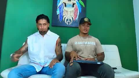 SCOTT  THEO  KAMERON  GENDERSON online show from November 8, 3:12 pm