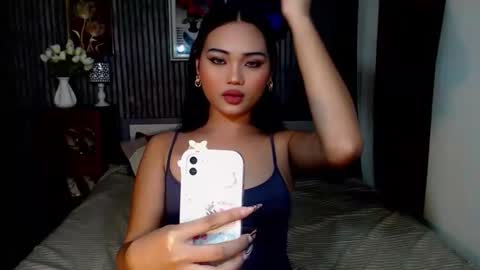 IG Lisa Avery Monroe online show from January 12, 7:46 am